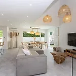 Villa Casa John Lisboa-piscine Chauffée En Option Charneca (Setubal)