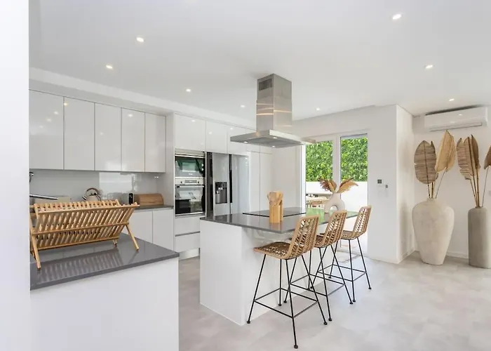 Casa John Lisboa-piscine Chauffee En Option 别墅 *