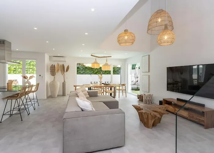 别墅 Casa John Lisboa-piscine Chauffee En Option 沙尔内卡